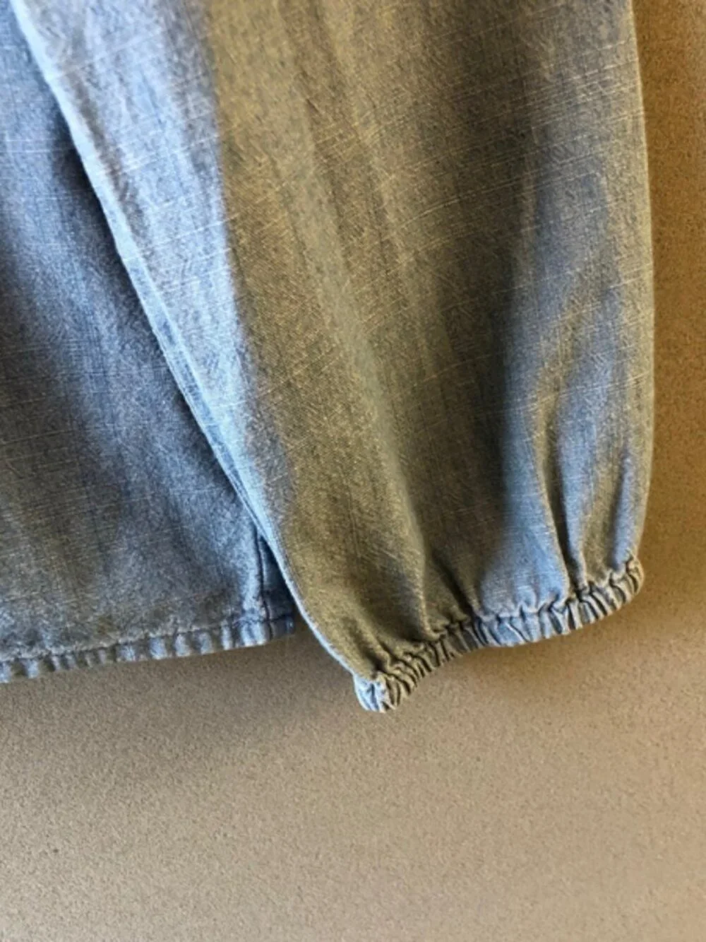 J Crew Ruffle Neck blouse Small - Picture 7 of 7